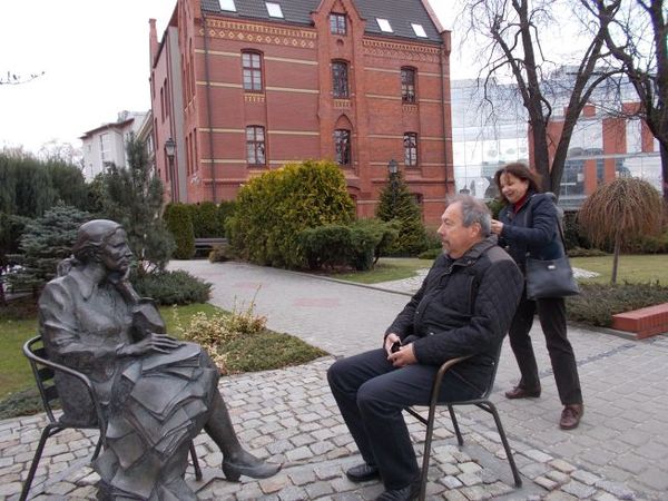 3rd Symposium on Weak Molecular Interactions_16