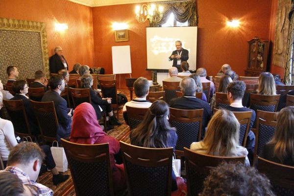 3rd Symposium on Weak Molecular Interactions_32