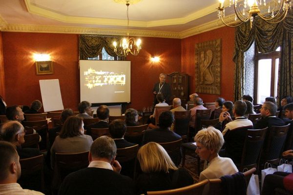 3rd Symposium on Weak Molecular Interactions_33