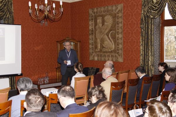 3rd Symposium on Weak Molecular Interactions_35